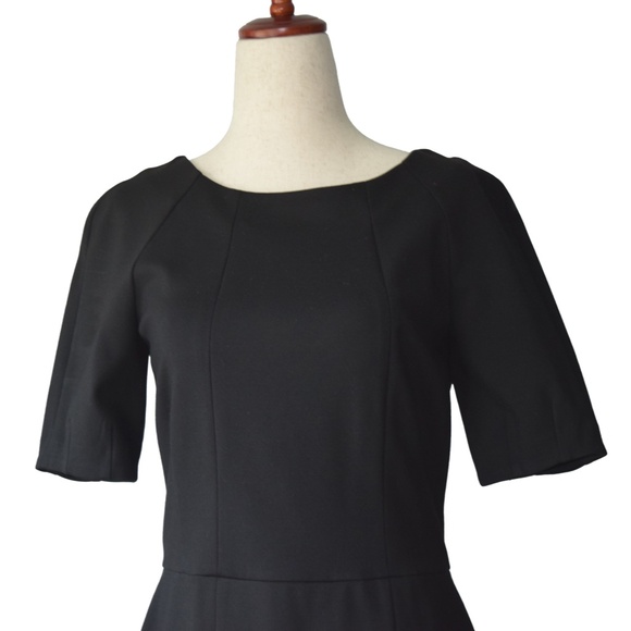 Brooks Brothers: Half Sleeve, Scoop Neck, Sheath Dress - Size 4 - Picture 2 of 7